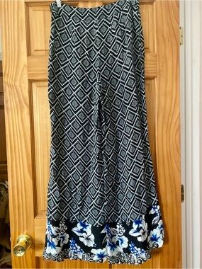 White House Black Market Wide Leg Palazzo Pants Black White Blue Floral Border 4